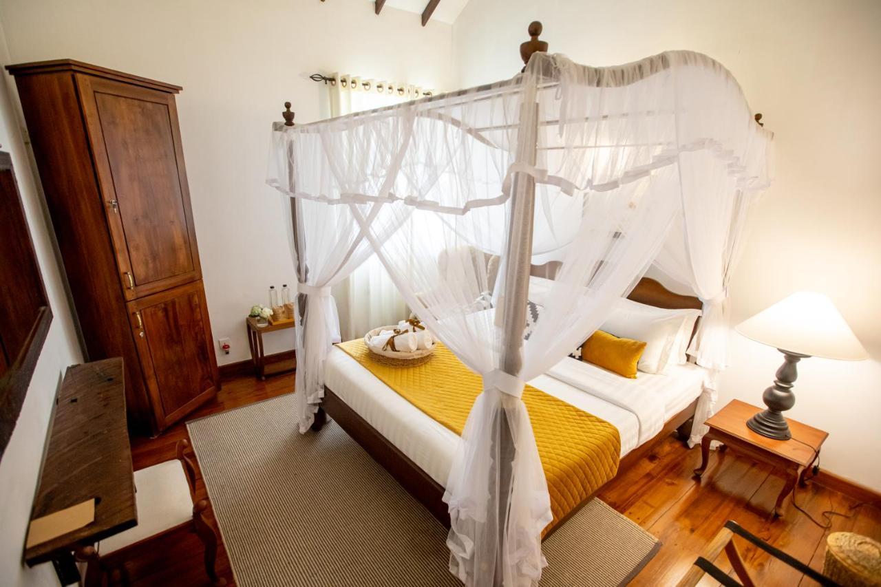 Manuel Manor Hotel Labugolla ภายนอก รูปภาพ