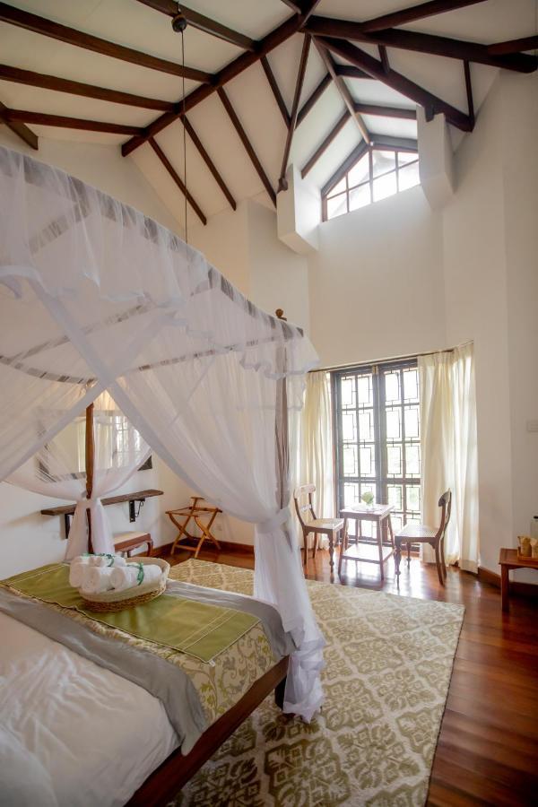Manuel Manor Hotel Labugolla ภายนอก รูปภาพ