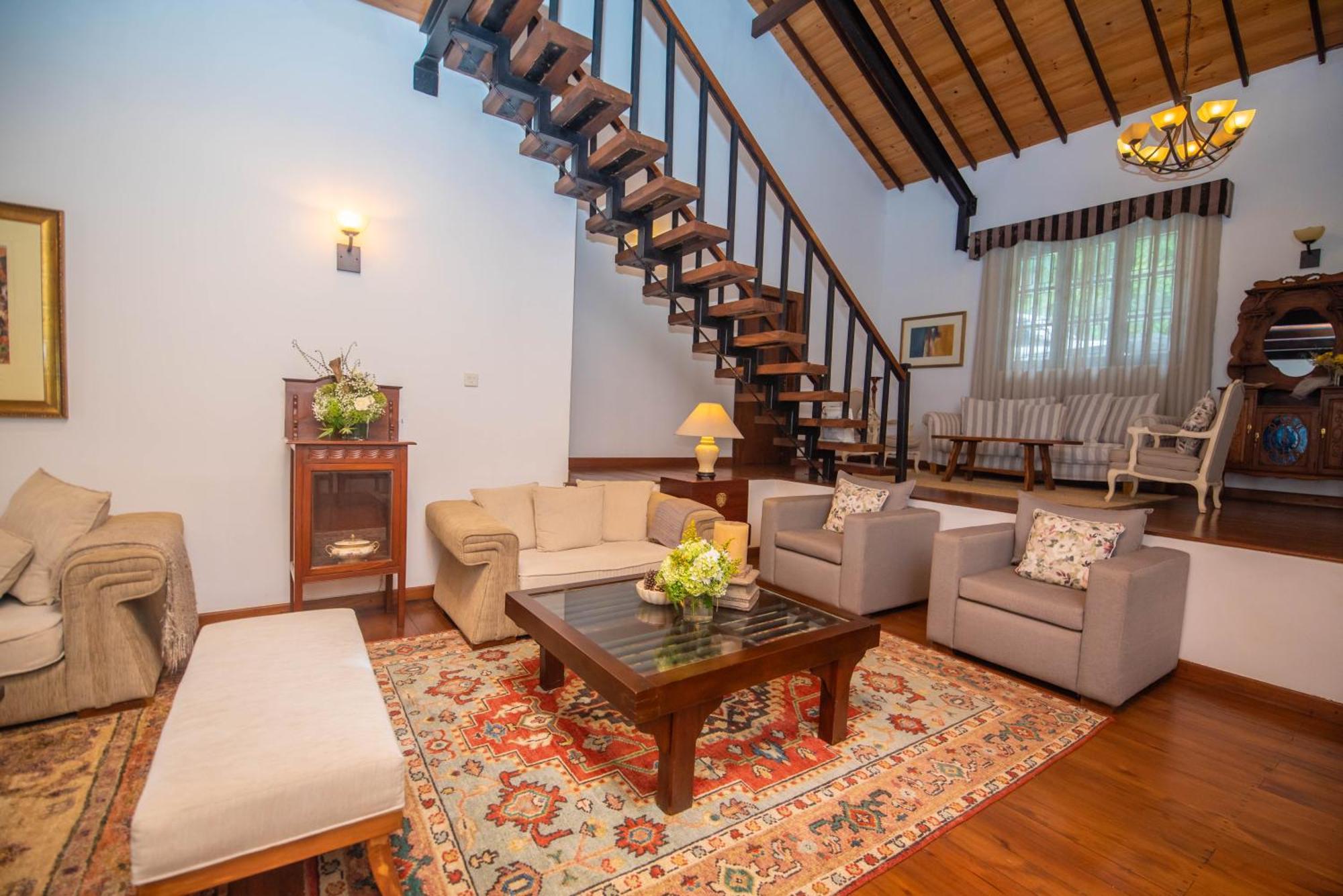 Manuel Manor Hotel Labugolla ภายนอก รูปภาพ