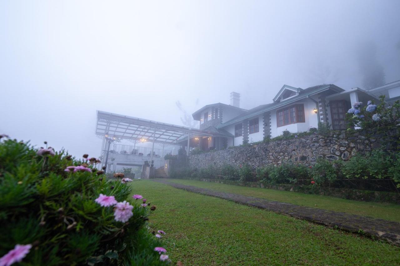 Manuel Manor Hotel Labugolla ภายนอก รูปภาพ